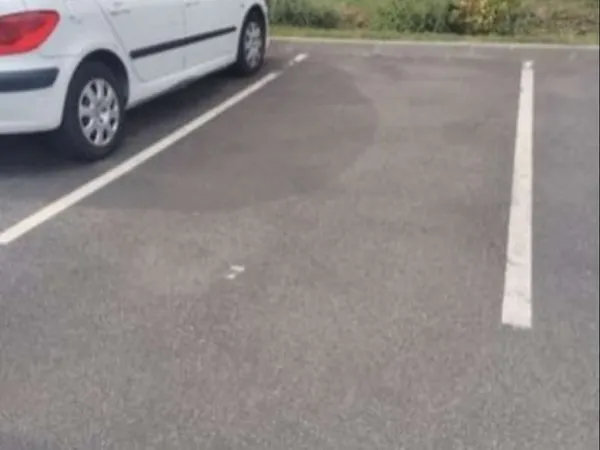 Parking 12 m²