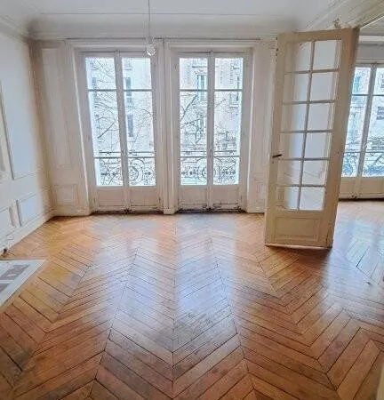 Appartement 6 pièces 140 m²