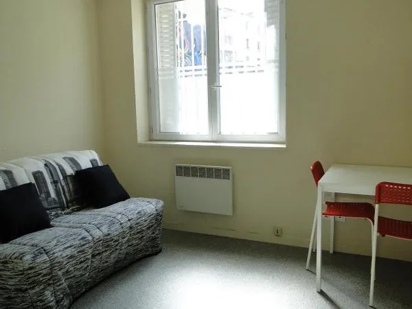 Studio 1 pièce 15 m²