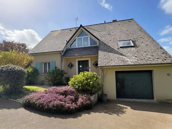 Maison Saint Berthevin 6 chambre(s) - 155 m2