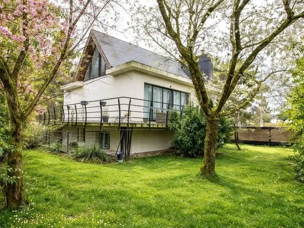 Maison 7 pièces 210 m²