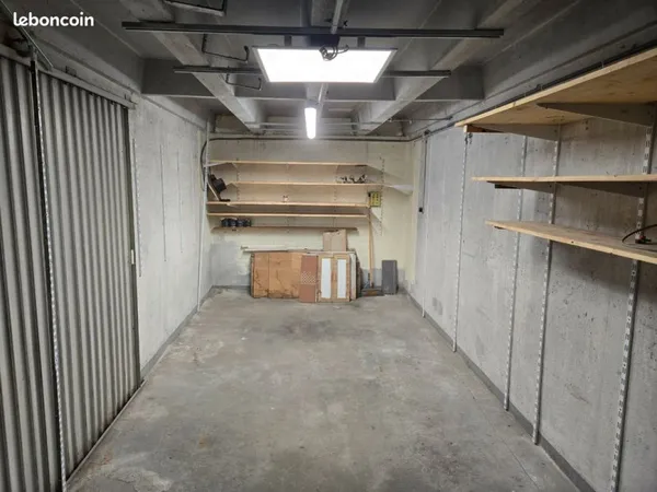 Garage box fermé Mazades