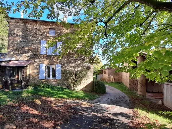 Bâtisse en pierre