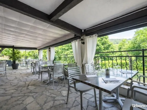 Fonds de commerce 137 m²