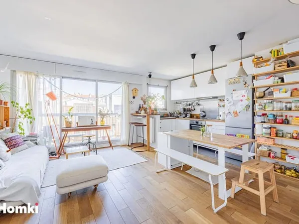 Appartement T3 de 50 m2 à Paris 75018, Rue Philippe de Girard