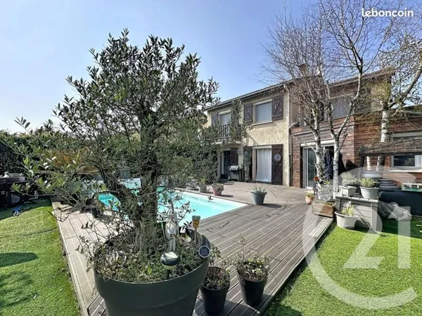 Maison 6 pièces 132 m²