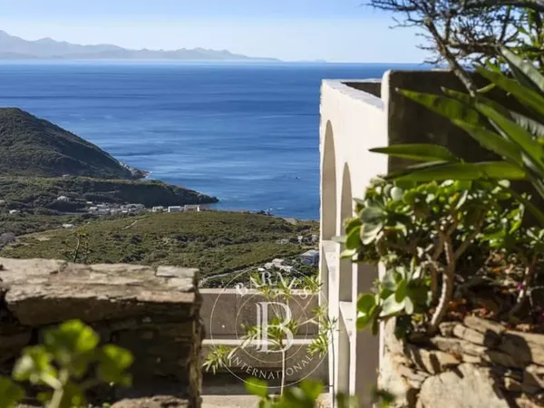 Cap Corse, Centuri, Villa vue mer, 3 chambres, patio, proche plage