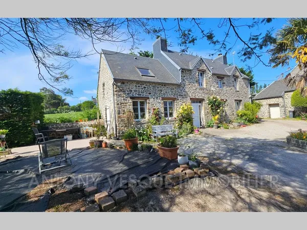 Villa 8 pièces 180 m²