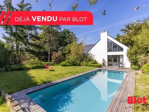 Villa 8 pièces 233 m²