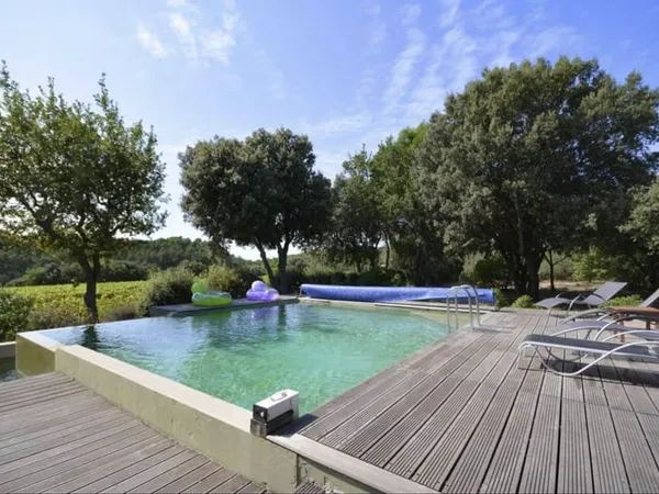Maison 8 pièces 235 m²