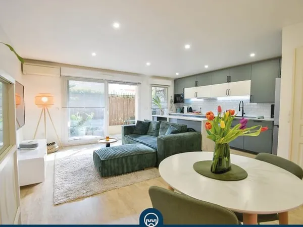 CAGNES-SUR-MER - LE CENTRE HAUTS DE CAGNES - 3P 63M2 TERRASS