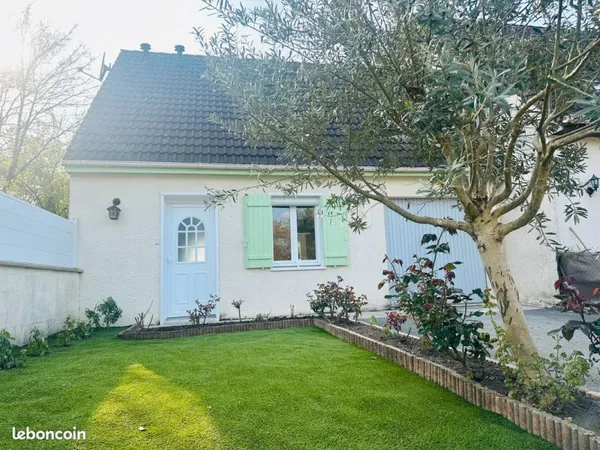 Maison rénovée avec jardins
