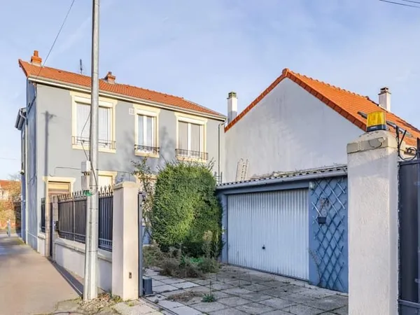 Maison spacieuse avec jardin à Drancy
