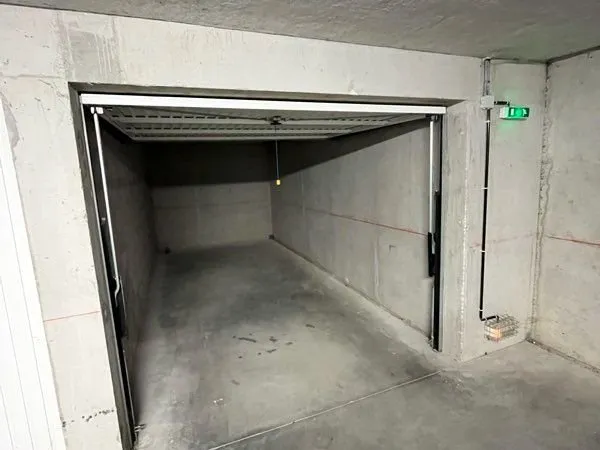 Garage box en sous-sol