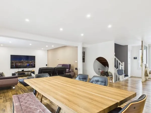 Maison 5 pièces 168 m²