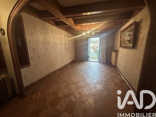 Bâtiment 2 pièces 145 m²