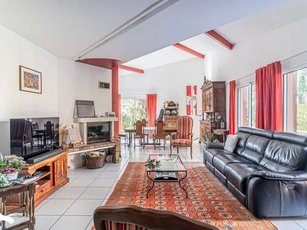 Maison 7 pièces 181 m²