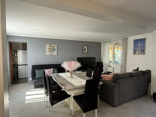 Maison de Charme à Argenteuil - 4 Pièces, Idéalement Équipée