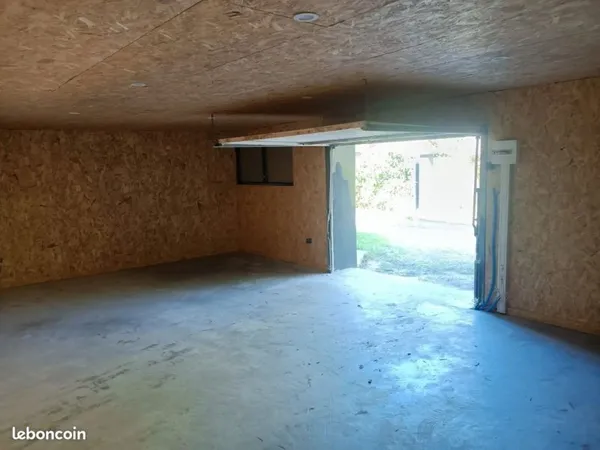Box/local/garage