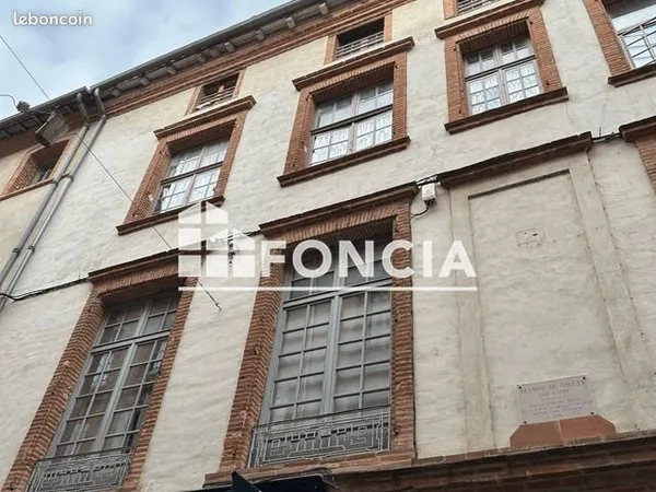 IDEAL INVESTISSEUR / Type 2 proche Place Nationale