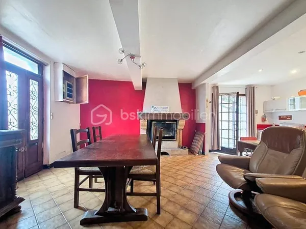 Maison de village avec garage et grenier aménageable - Auvillar (82)