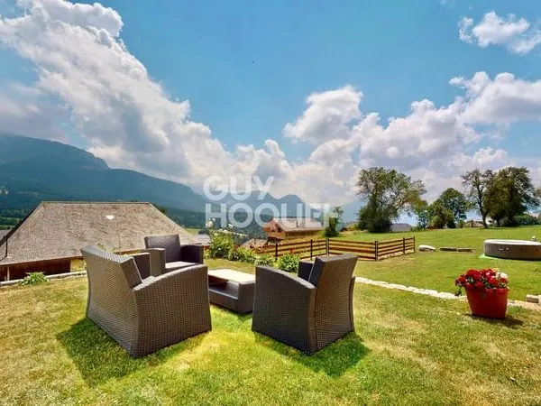 Maison Leschaux 9 pièce(s) 216 m² - 678 m² de terrain