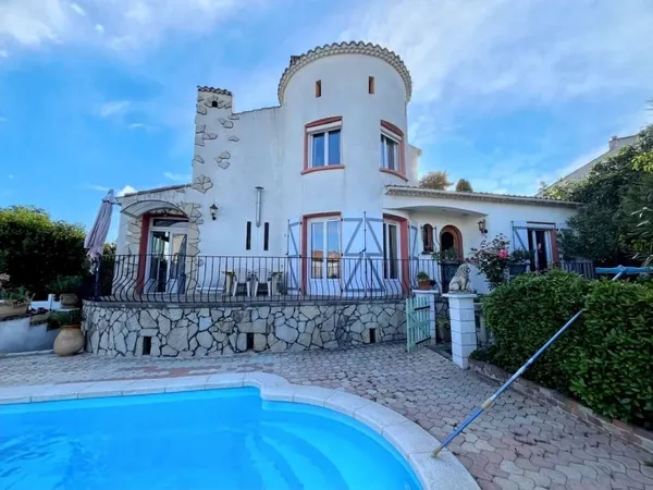 Maison 8 pièces 165 m²