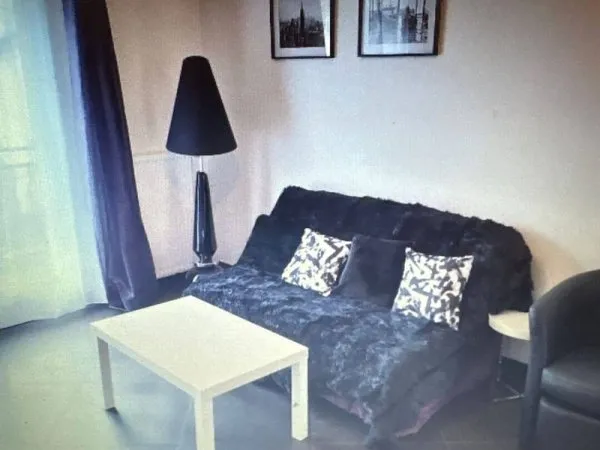 Studio 1 pièce 40 m²