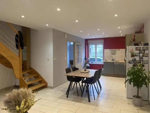Immeuble 13 pièces 300 m²