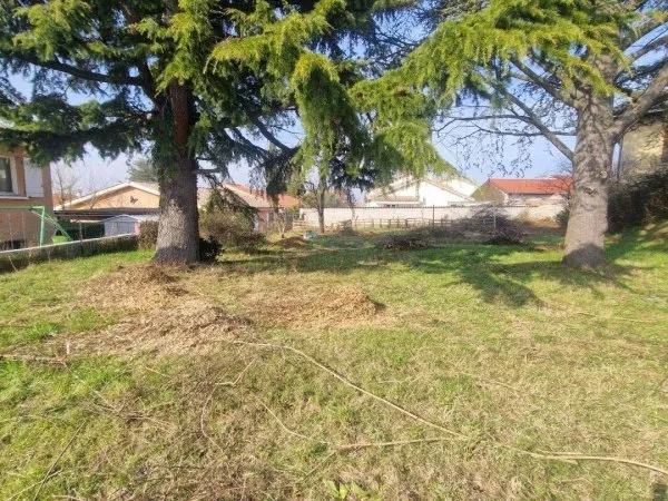Terrain constructible 646 m²