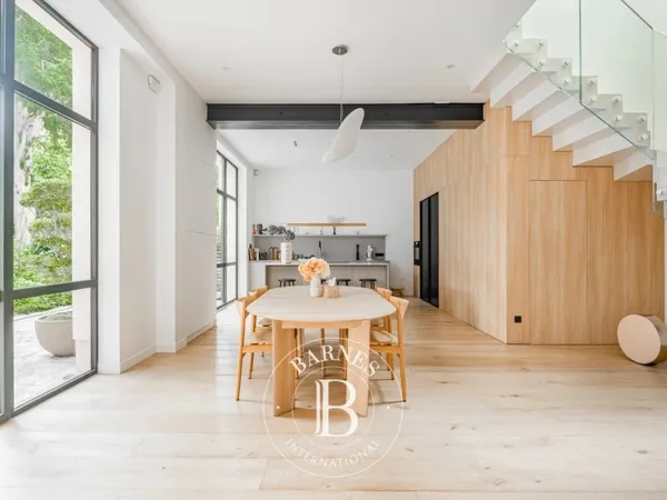 SAINT-GERMAIN-EN-LAYE - Maison familiale contemporaine - jardin - 5 chambres - calme absolu