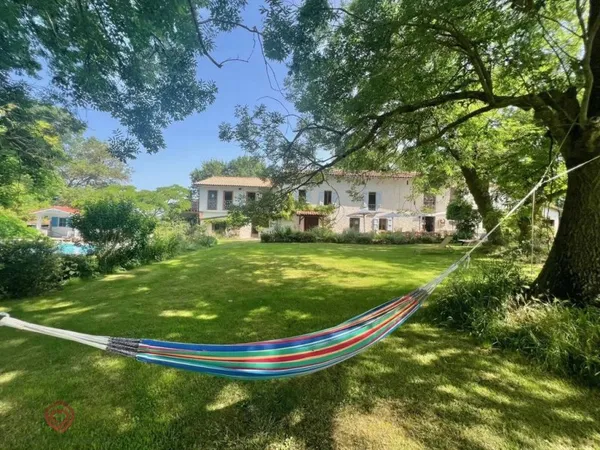 Maison de luxe 17 pièces 403 m²
