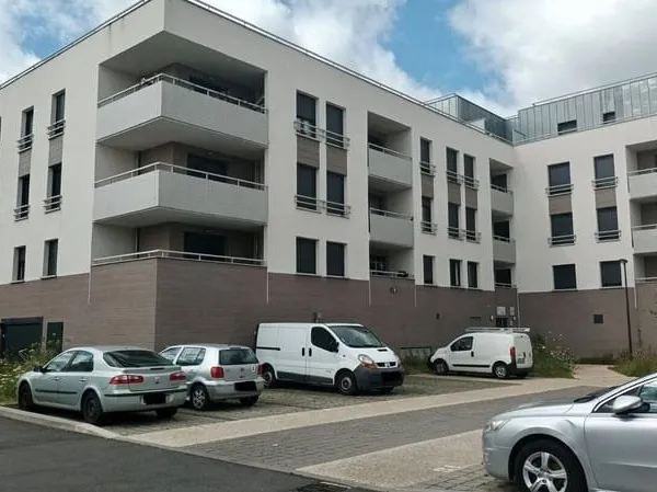 Parking 12 m²