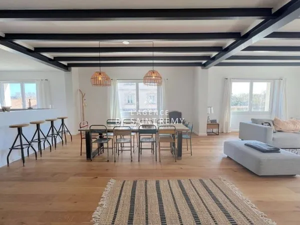 Appartement 6 pièces 205 m²