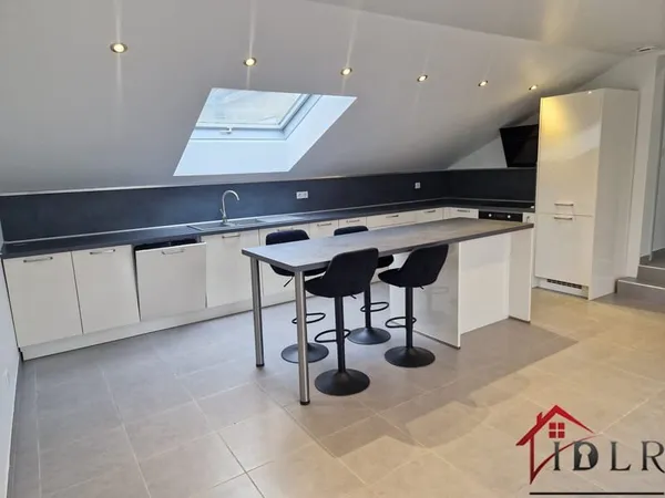 Appartement T6 environ 102 m2