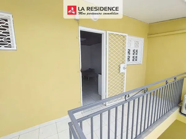 Studio 1 pièce 20 m²