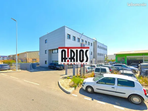 Local commercial 370 m²