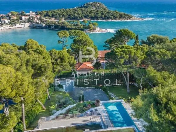 Villa à Saint-Jean-Cap-Ferrat - Emplacement d'Exception - Luxueuses Prestations - Vue Mer