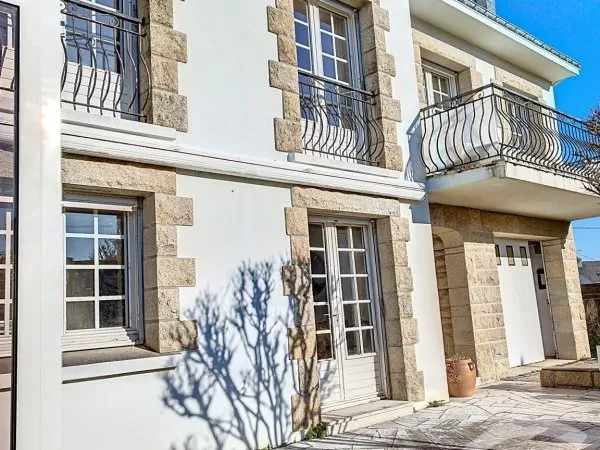 Maison 7 pièces 241 m²