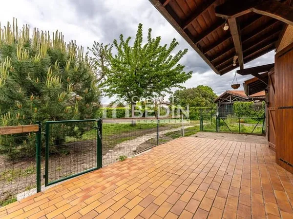 Maison 8 pièces 180 m²