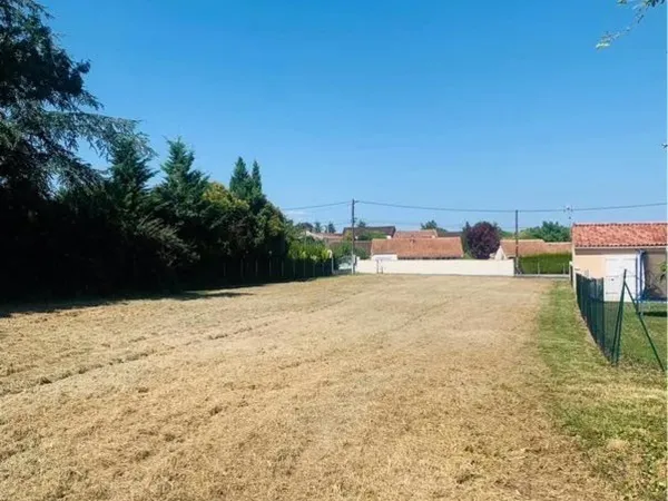 Terrain constructible 1200 m2