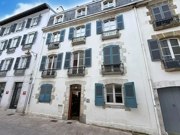 Immeuble 15 pièces 227 m²