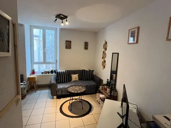 T1 bis 34m² vendu loué avec terrasse - cahors centre ville
