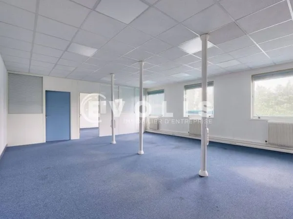 Local d'activité 3739 m²