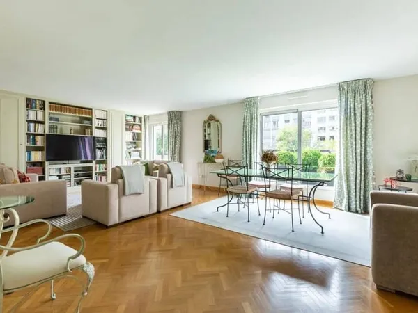 Duplex 5 pièces 138 m²