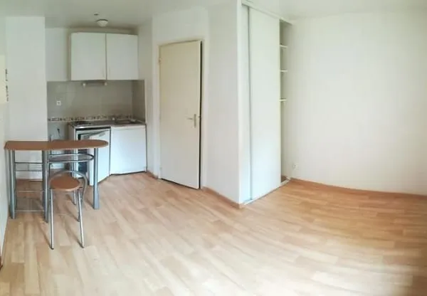 Studio 1 pièce 18 m²