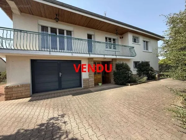 EXCLU Maison 103 m² hab sur 1090 m² de terrain