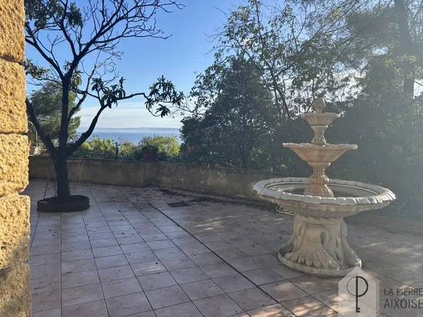 Martigues Quartier Figuerolles / Touret de Vallet : villa de 198m2 à vendre 525000 € avec renovation