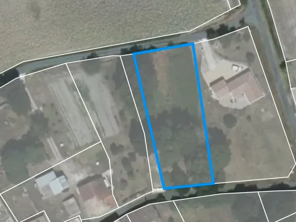 Grand Terrain entièrement constructible 1634 m2 Particulier libre de tout constructeur Semoussac 171