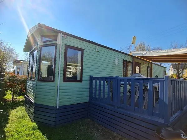 Superbe mobile-home Willerby Aspen 4 saisons - 42 m² - Terrasse - Camping au coeur de Brocéliande